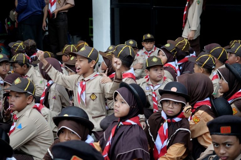 SD Islam Sultan Agung 4 Semarang wajibkan kemah untuk kelas 4 dan 5 di Bumi Perkemahan Jatirejo Gunung pati
