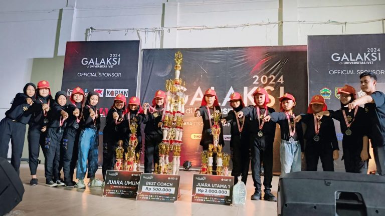 Tim Paskibra SD Islam Sultan Agung 4 Raih Juara Umum Pada Ajang Galaksi di Universitas Ivet Semarang